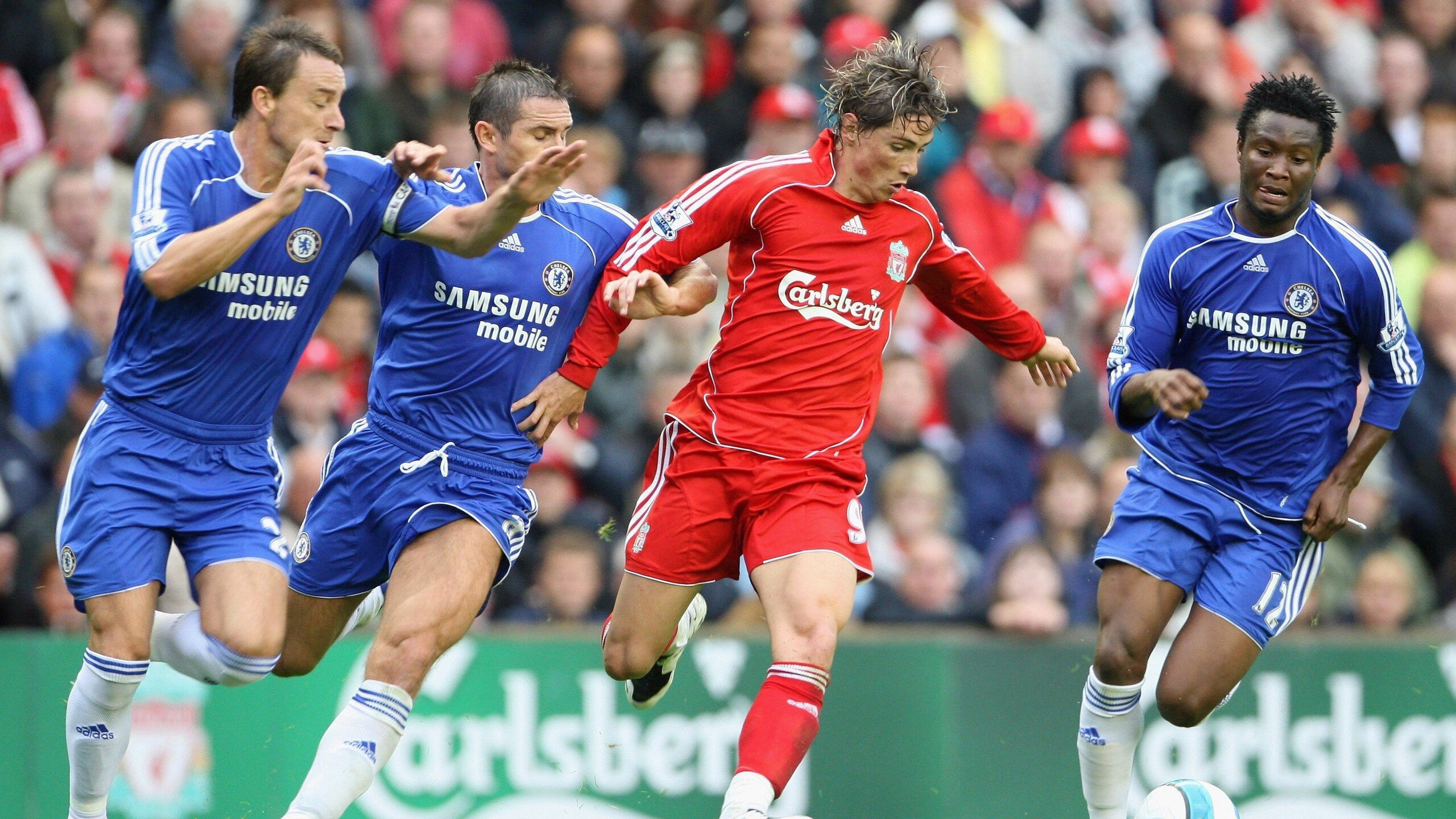 中国足球场上站位变化趋势，足球队站位